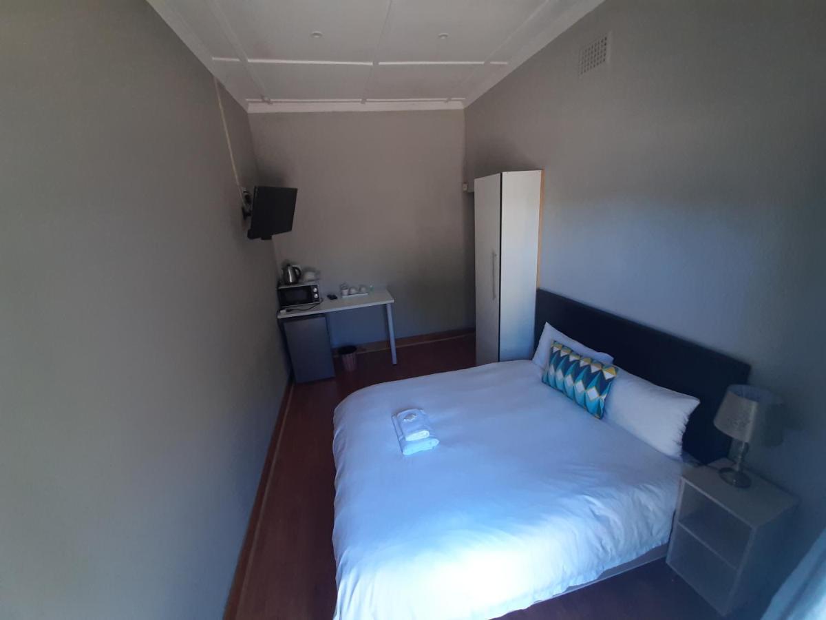 Lux Rooms On 37 Bloemfontein Exterior foto
