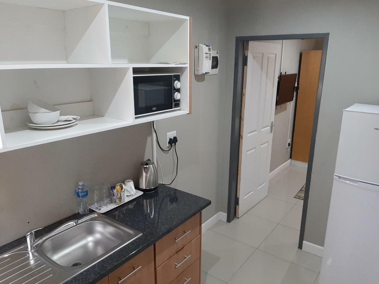 Lux Rooms On 37 Bloemfontein Exterior foto